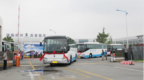 绿动扬州 亚星客车30台纯电动公路大巴交付
