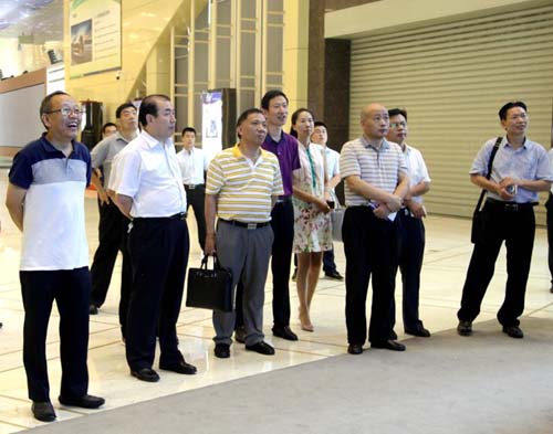 珠海市金湾区政协主席何敏一行到银隆邯郸园区考察学习